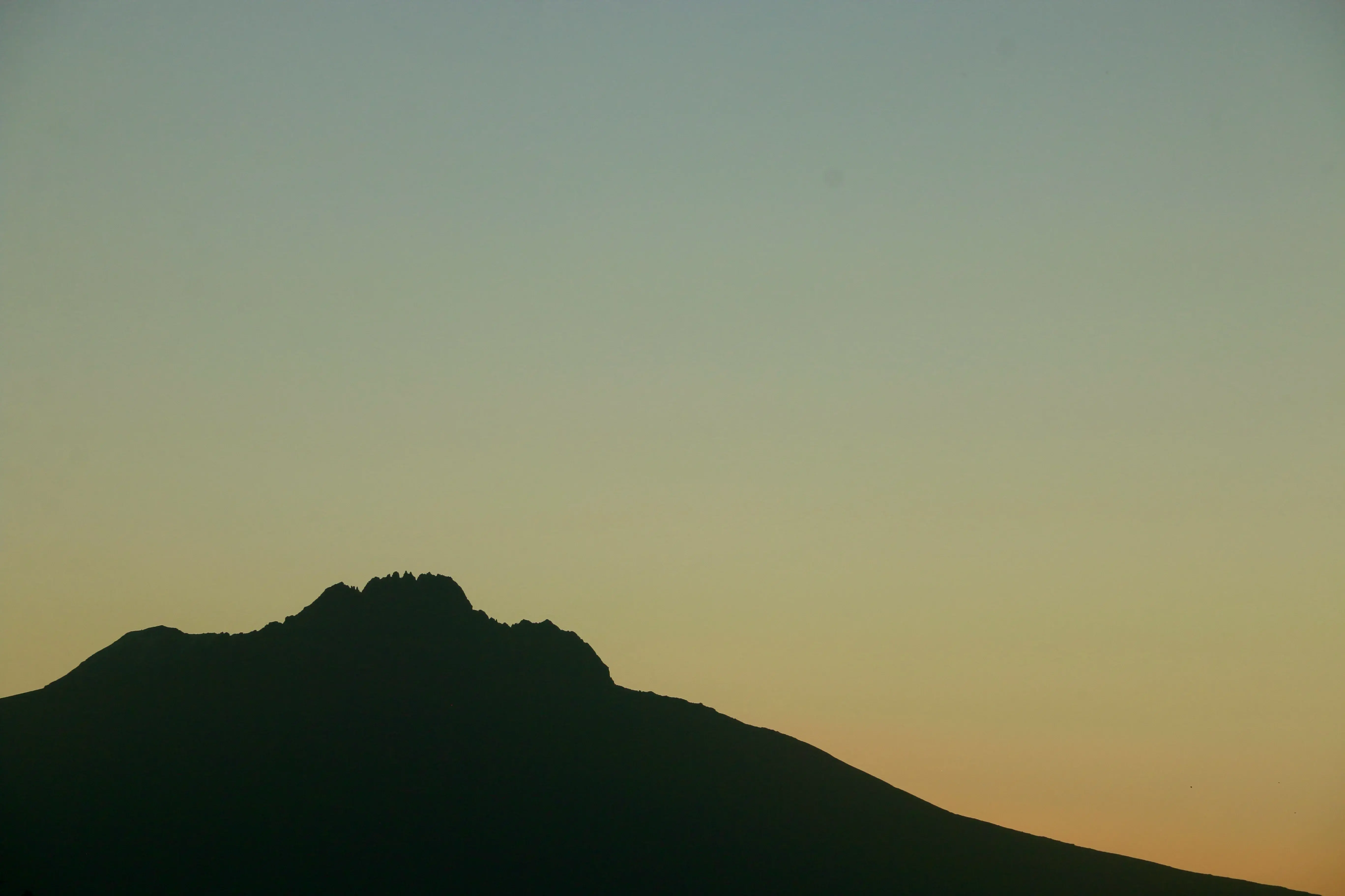 4 Days Mount Meru Hiking Trip