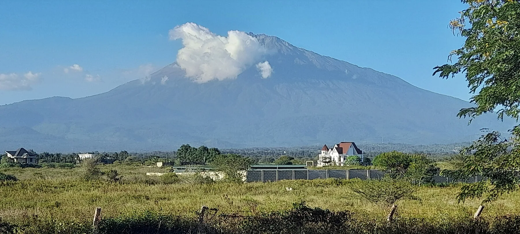 4 Days Mount Meru Hiking Trip